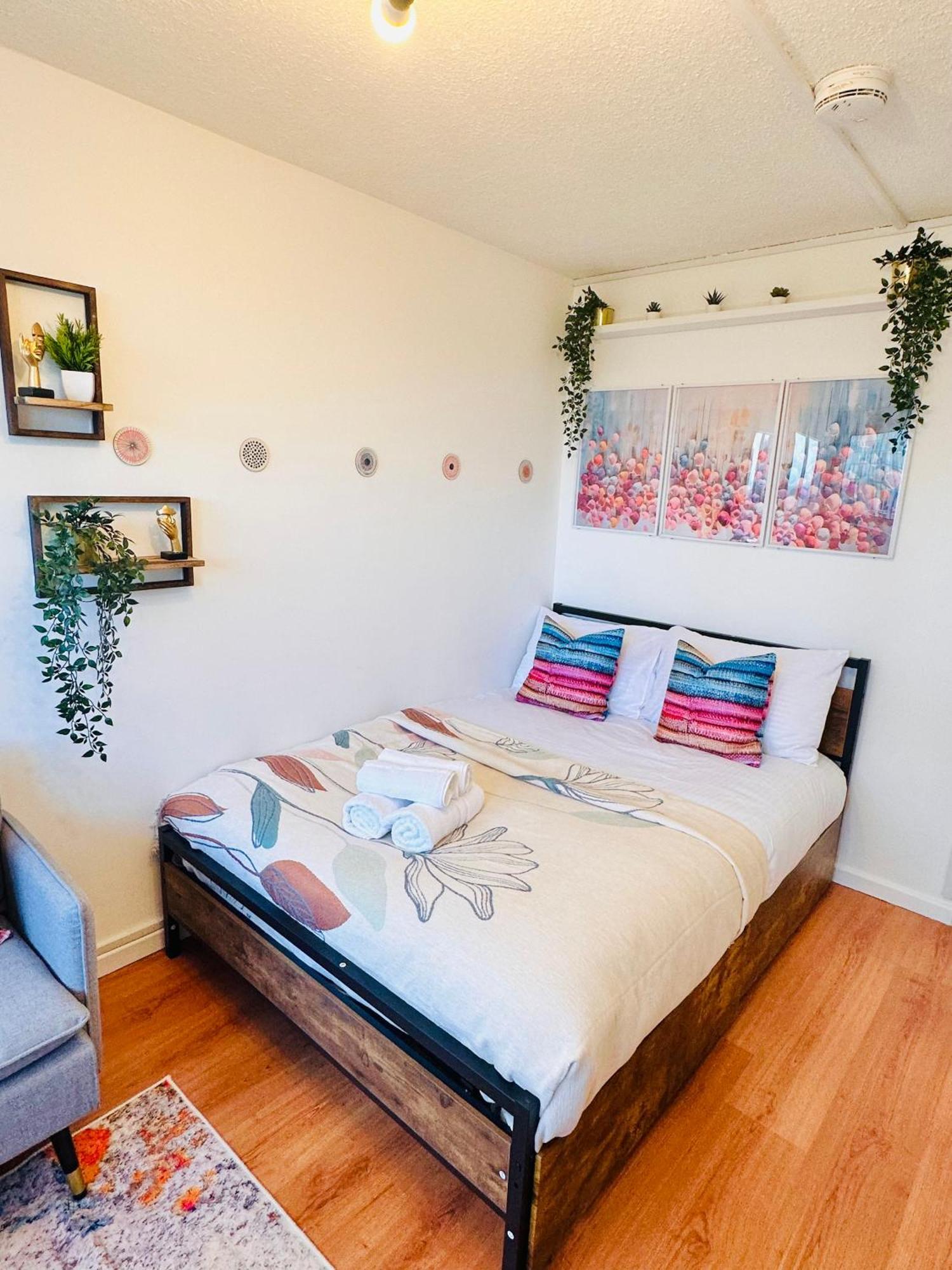 B - Newley Renovated Private Self-Contained Room In A Shared Apartment In Birmingham City Centre Eksteriør billede